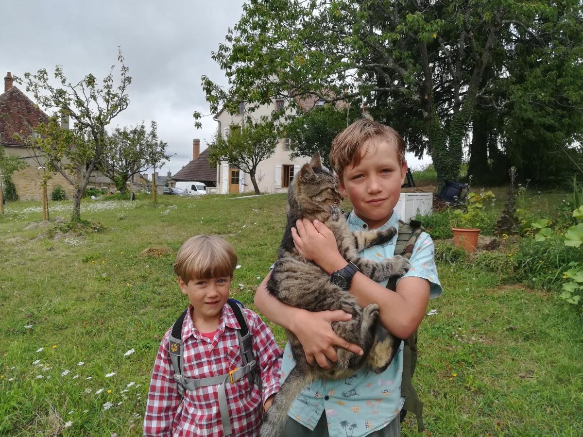 Cercy-la-Tour Chez Casimir B&B 외부 사진