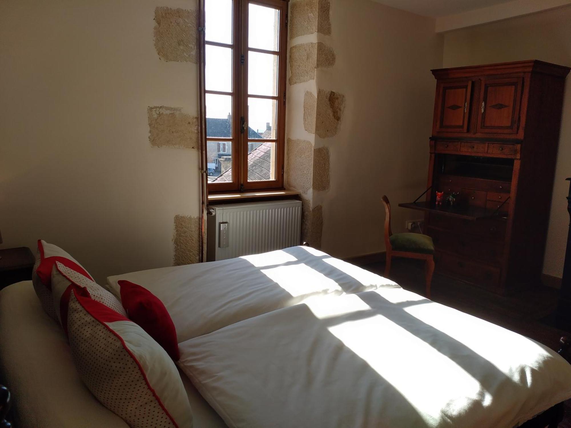Cercy-la-Tour Chez Casimir B&B 객실 사진